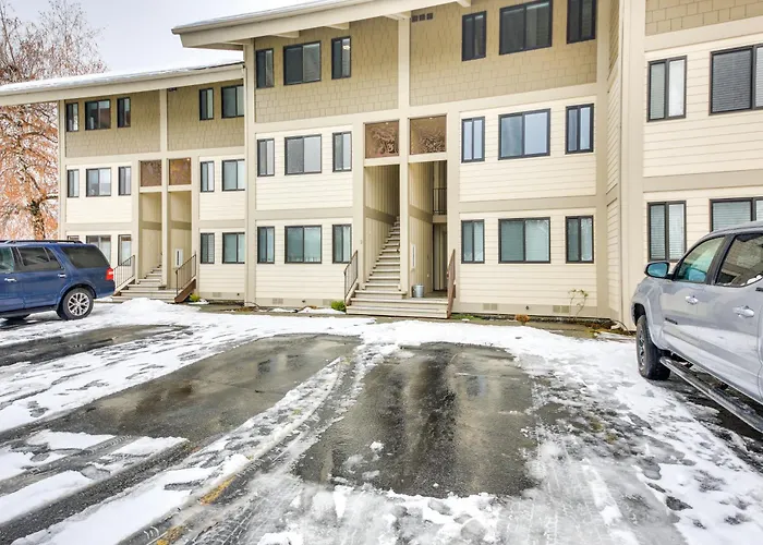 Waterfront Sandpoint Condo: Lake Access!